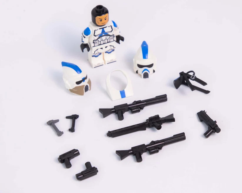 501st ARF trooper 2020 style custom clone minifigure with Phase 1 and Phase 2 helmets - view 3