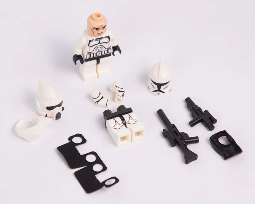 Animated Phase 1 clone trooper and ARF trooper combo custom minifigures in classic Clone Wars style - view 3