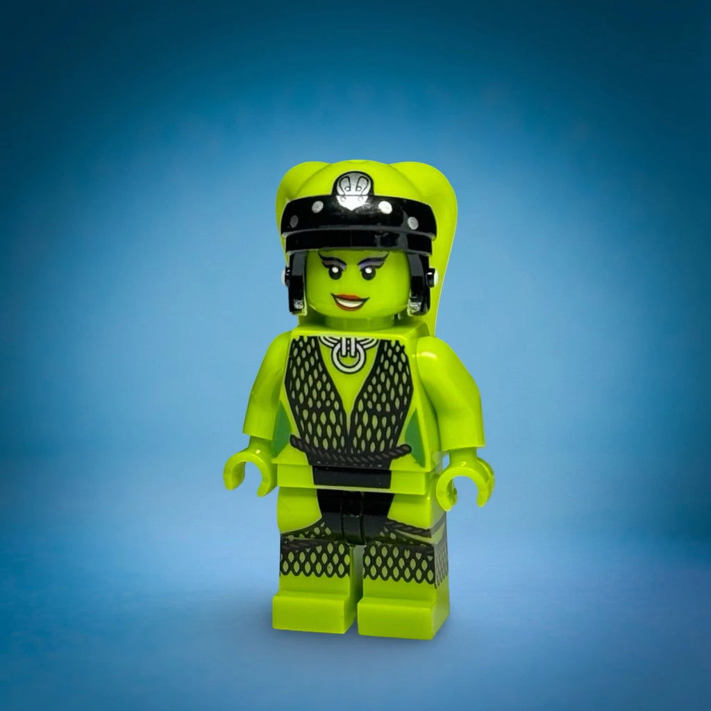 Oola custom minifigure - green Twi'lek dancer, view 2