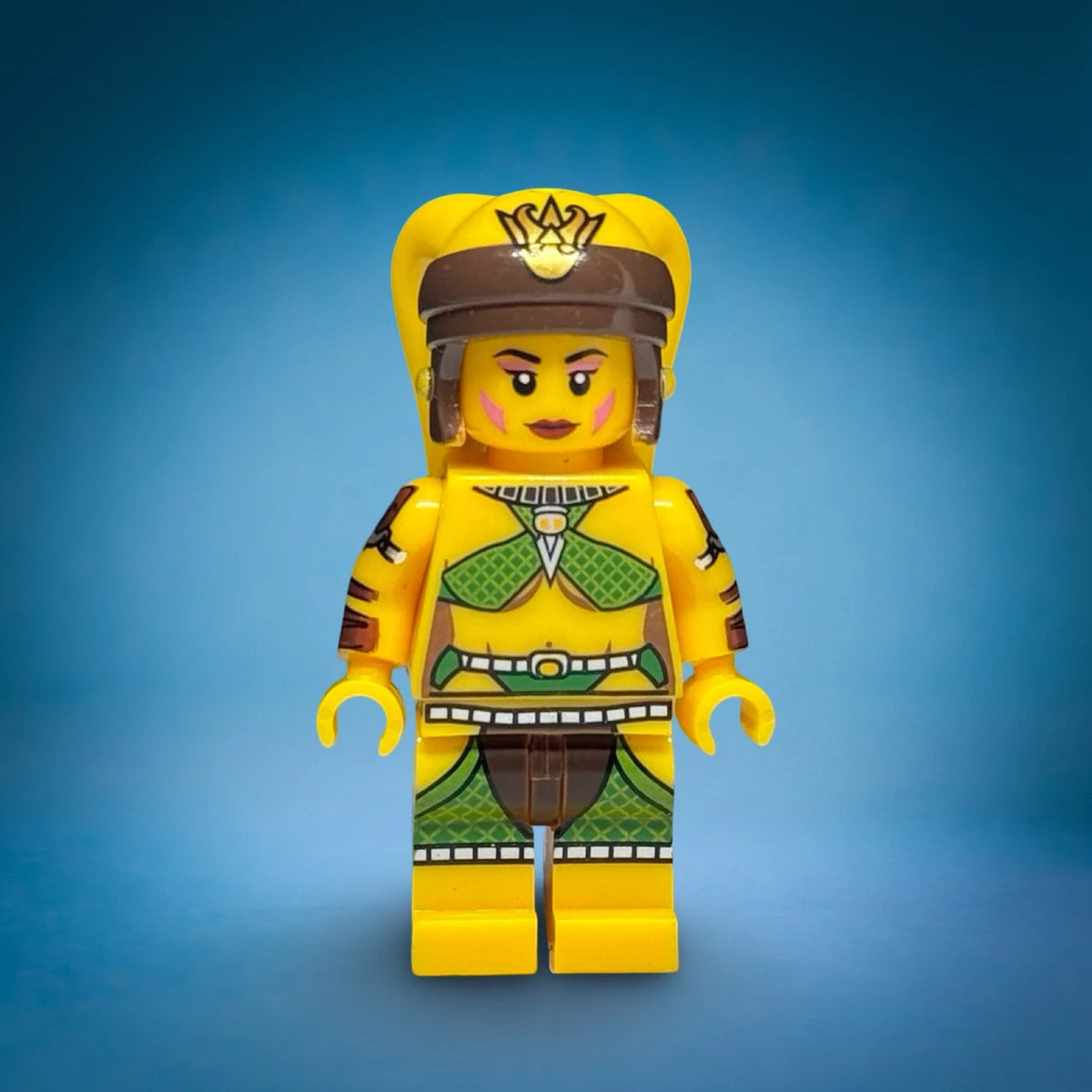 Yellow Twi'lek dancer custom minifigure, view 4